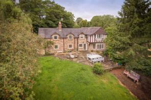 Red Cottage, Hoon Well Lane, Biggin, Ashbourne DE6 3FJ
