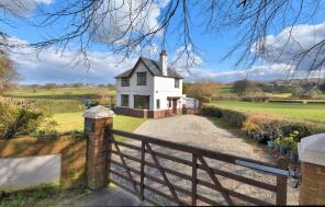 Hillcrest, Cilcain CH7 5NW