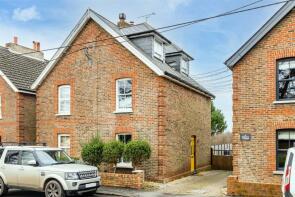5, Highbury Cottages, Horsham Road, Haywards Heath RH17 6DR