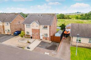 21, Hannah Drive, Knockentiber KA2 0FB