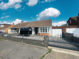 102, Thames Crescent, Stanford-le-hope SS17 9DZ