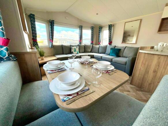 Willerby Rio Gold 2015 Vs660741 145285952.jpeg