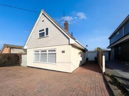 White Gables, Summerhill, Chelmsford CM3 6BY