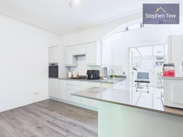 Kitchen/Dining Area