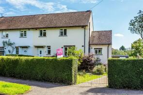 8, Marjory Pease Cottages, Ridlands Lane, Limpsfield RH8 0SS