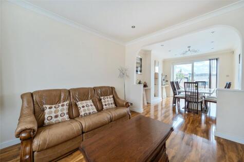 Elmcroft Gardens, London, NW9