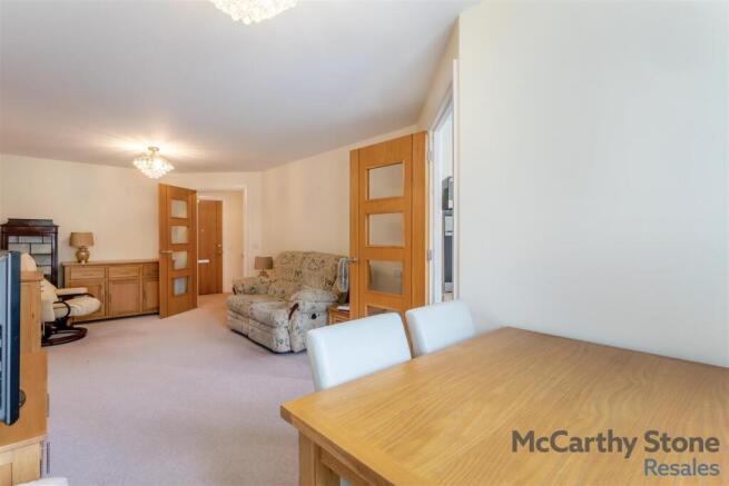 8658505-interior05.jpg