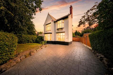 Queensgate, Northwich, CW8
