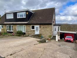 56, Blagden Lane, Newsome, Huddersfield HD4 6JZ