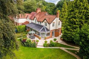 The Forge, Road Running South Opposite Newlands Lane, Stoke Row, Henley-on-thames RG9 5PA
