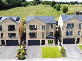 21, East Hill Way, Denby Dale, Huddersfield HD8 8FY