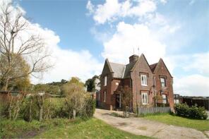 2, Heath Cottages, Felixstowe Road, Ipswich IP10 0LS