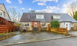11, Ballechroisk Terrace, Killin FK21 8TH