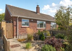 51, Eastern Avenue, Chippenham SN15 3LW