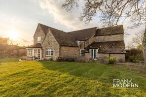 Red Lion House, Station Road, Stamford PE9 3DW