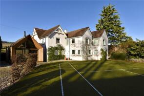 Bussetts, Pheasants Hill, Henley-on-thames RG9 6SN