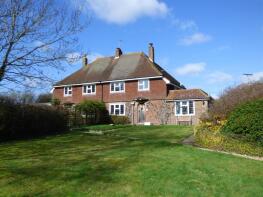 2, Sloefield Cottages, Chilver Bridge Road, Arlington BN26 6SB