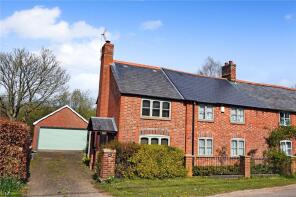 122, Lambourn Road, Weston, Newbury RG20 8JF