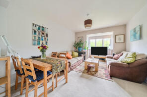 51, Holmlea Walk, Datchet, Slough SL3 9EW