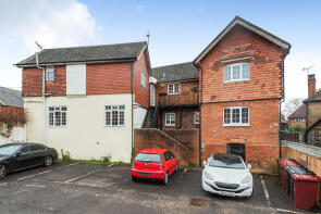 Flat 4, Amblefield Court, Hillgrove Lane, Petworth GU28 9HL