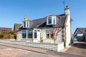 Lynnwood, Ecclesgreig Road, Montrose DD10 0BH