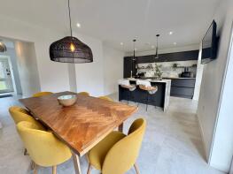 45, Nant Yr Arian, Carmarthen SA31 3JQ