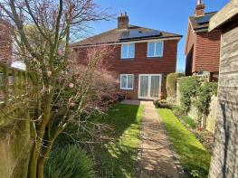6, Monkey Puzzle Close, Windmill Hill, Hailsham BN27 4ST