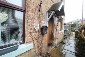 77, Cottage Lane, Gamesley, Glossop SK13 6EQ
