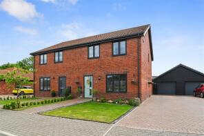 1, Dunningham Drive, Ipswich IP7 5FN