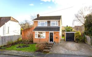 7, Oak Cottage Close, Wood Street Village GU3 3DB