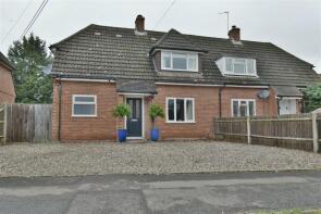 36, Roundfield, Upper Bucklebury, Reading RG7 6RA