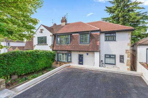 Falcon Road, Bingley, BD16