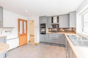 Stonemead, Chatterpie Lane, Witney OX29 8PG