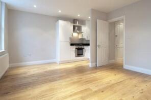First Floor Flat, 455, Fulham Road, London SW10 9UZ