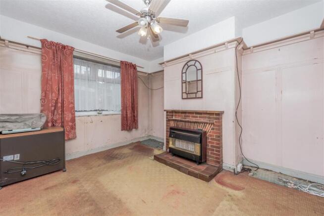 Dining Room: