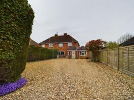 21, Waresley Court Road, Kidderminster DY11 7TQ