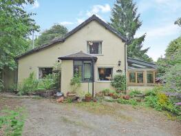 Crown Cottage, A4110 From Bath Cottage Lane To Small Acre Park, Leominster HR6 9ST