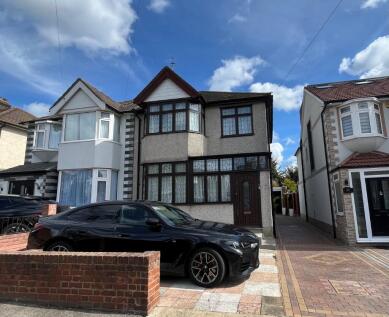 Park End Road, Romford, RM1