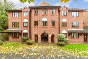 Flat 4, Burleigh Court, Belmont Road, Leatherhead KT22 7LN