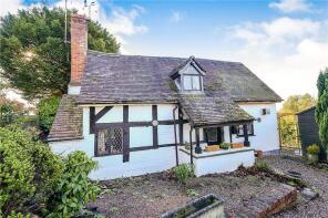 Yew Tree Cottage, C2096 Mamble, Kidderminster DY14 9JN