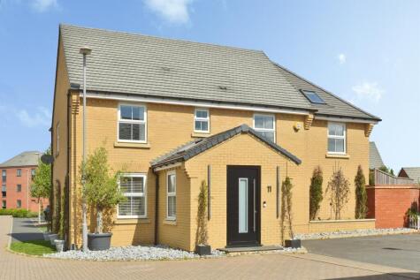 Courtenay Croft, Eagle Farm South, Milton Keynes