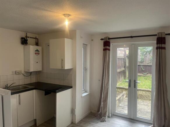 kitchen 2.jpeg