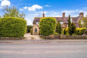 2, Main Road Through Down Ampney, Down Ampney GL7 5QW