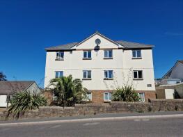 6, Lamorna House, East Hill, Camborne TR14 8FB