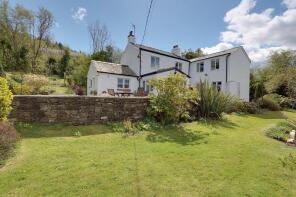 Courtfield View, School Road, Lydbrook GL17 9QX