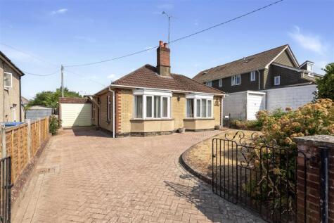 Farrs Avenue, Andover