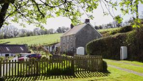 Glyncoch Fawr, Capel Iwan, Newcastle Emlyn SA38 9NJ