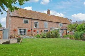 Barnby House, Cross Lane, Barnby, Barnby In The Willows NG24 2SF