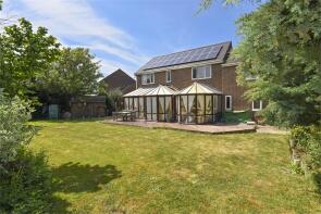 13, Rumptons Paddock, Aylesbury HP18 0SN