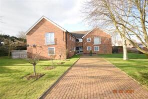26 Flat 6 Lewis House, Sorrel Close, Kettering NN14 1HX